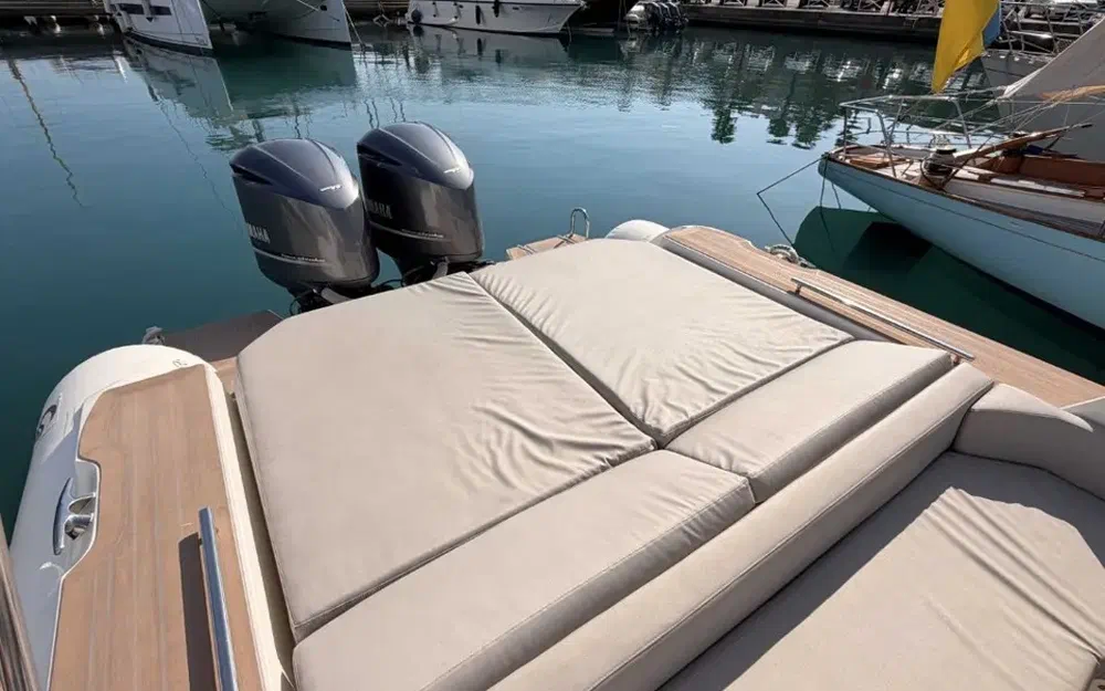 slider 4 Capelli Tempest 40