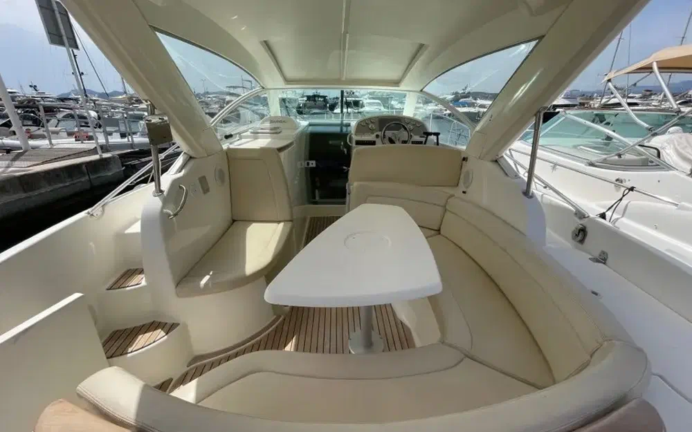 slider 4 Jeanneau Prestige 30 S