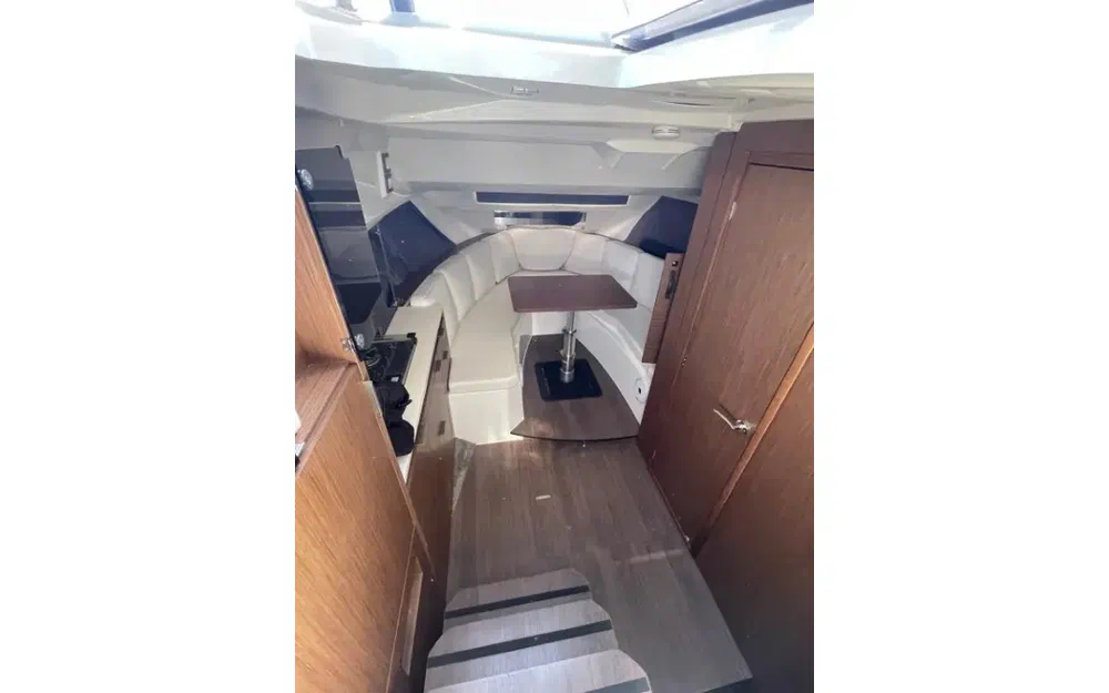 slider 11 Jeanneau Cap Camarat 10.5 WA