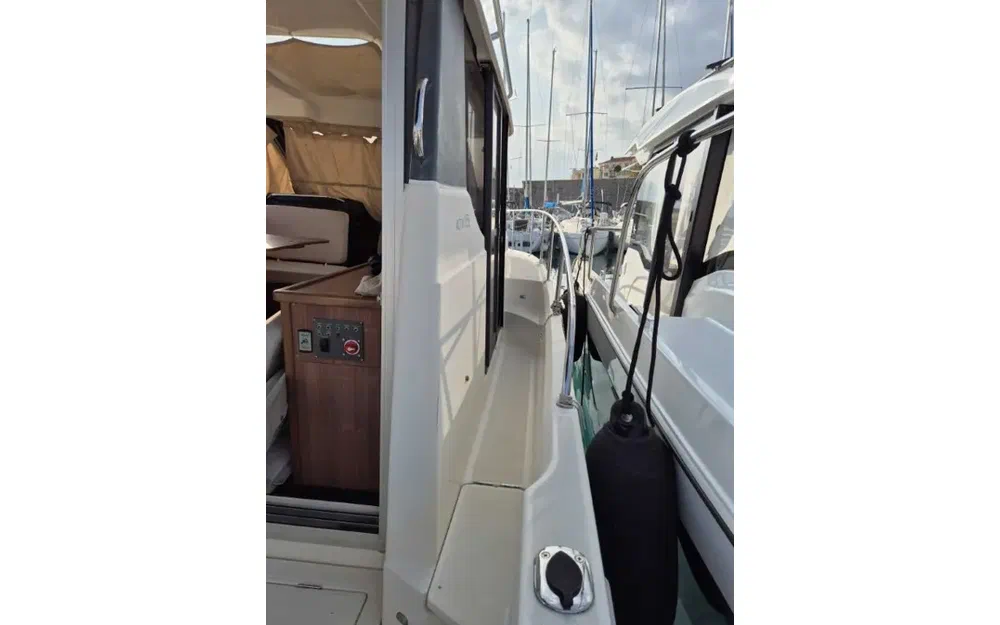 slider 28 Quicksilver Activ 855 Cruiser