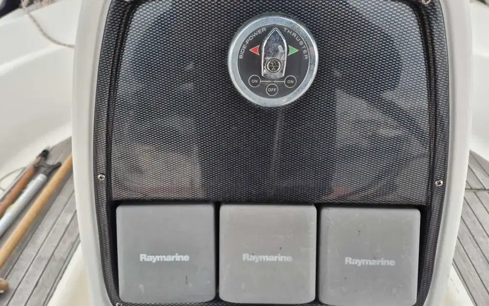 slider 8 Bavaria 30 Cruiser