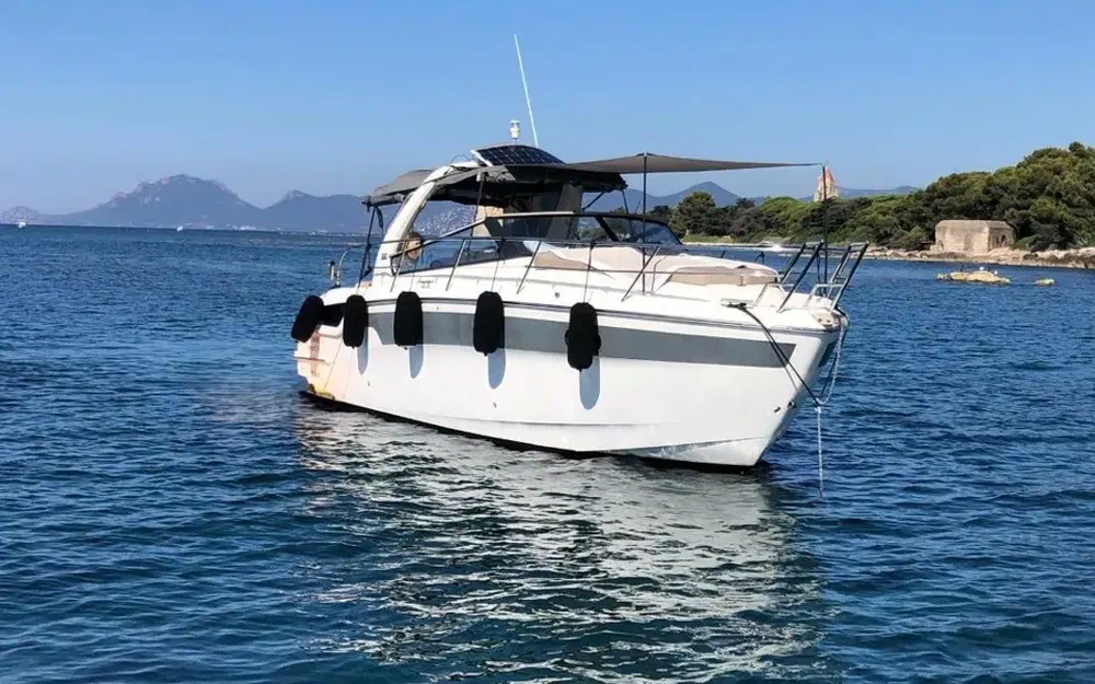 slider 0 Bavaria BMB 300 Sport