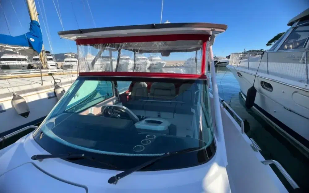 slider 26 Axopar 28 Open