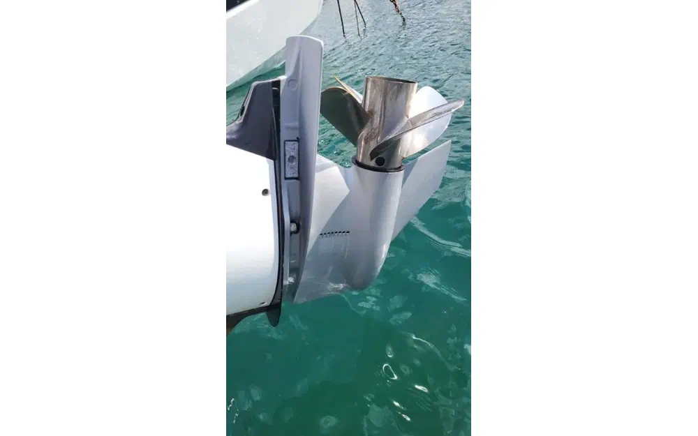 slider 35 Axopar 28 Open