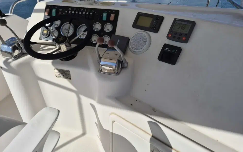 slider 13 Riviera 3350 Convertible