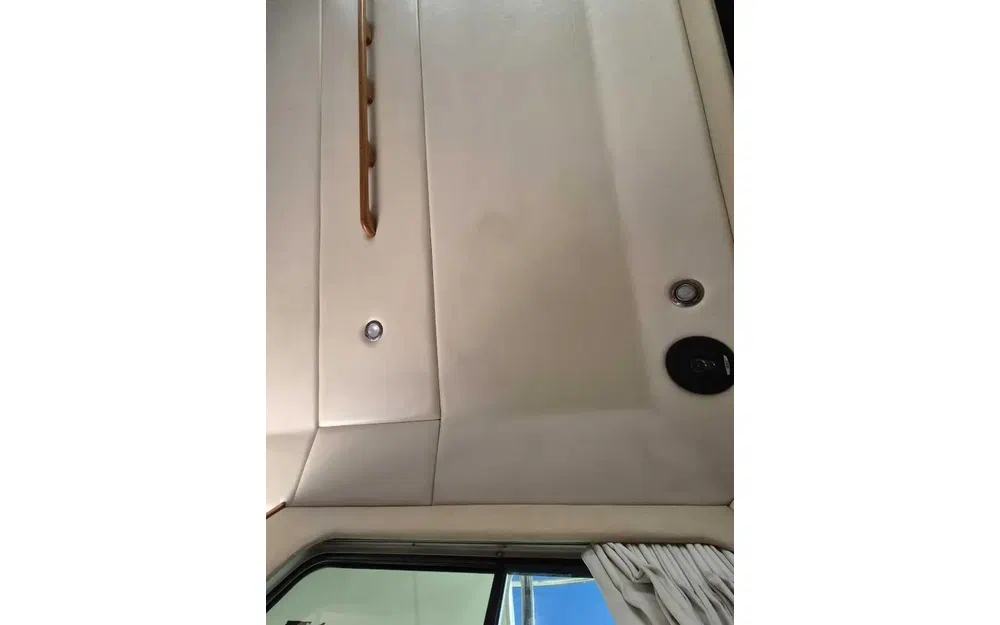 slider 23 Riviera 3350 Convertible