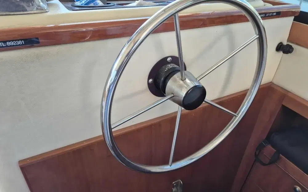 slider 25 Riviera 3350 Convertible