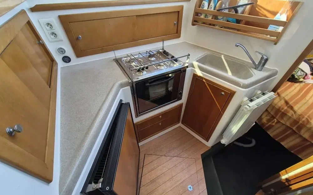 slider 29 Riviera 3350 Convertible