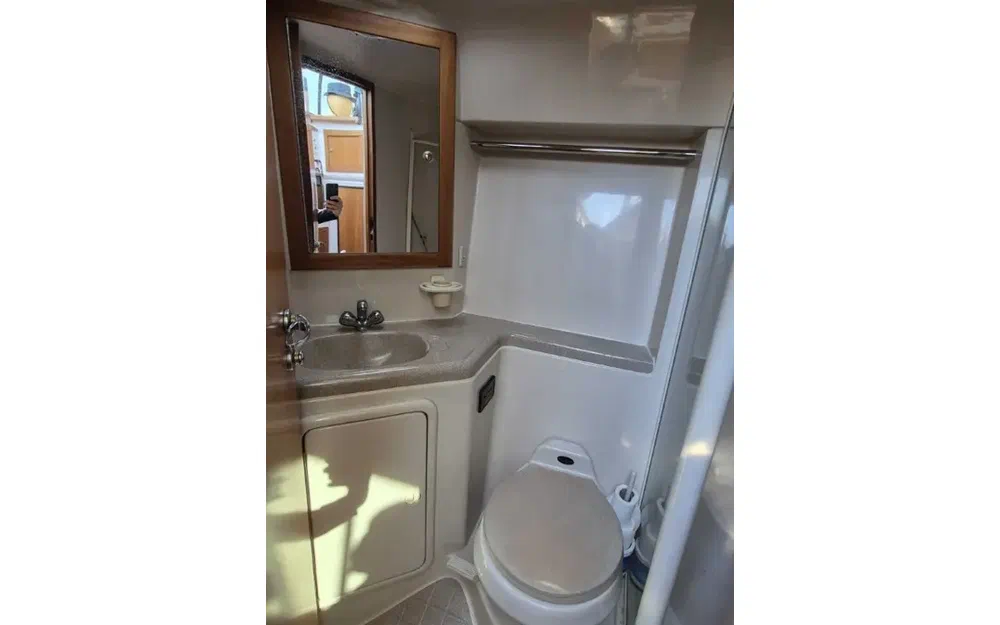 slider 34 Riviera 3350 Convertible