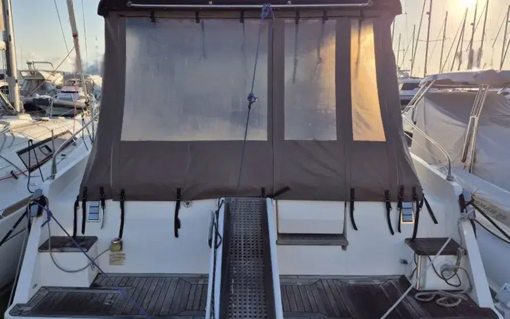 slider 10 Sealine SC 35