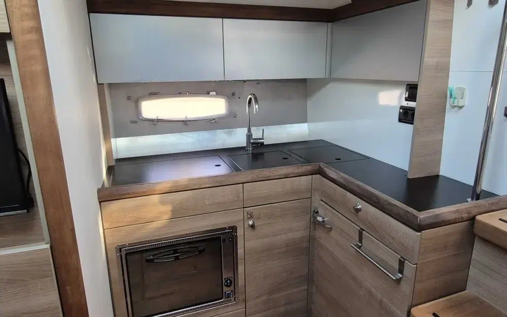 slider 15 Sealine SC 35