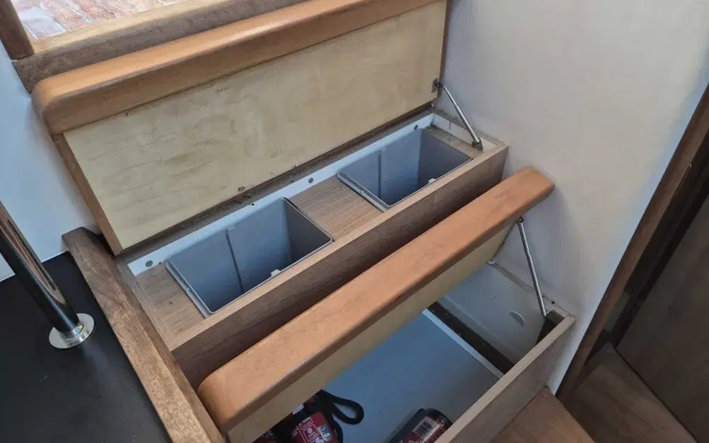 slider 17 Sealine SC 35