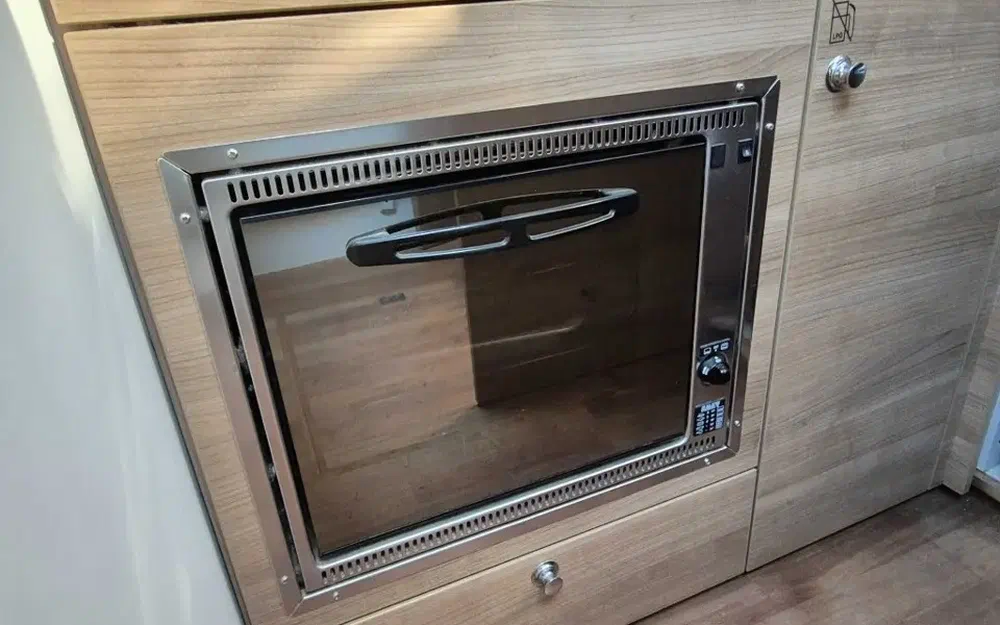 slider 32 Sealine SC 35