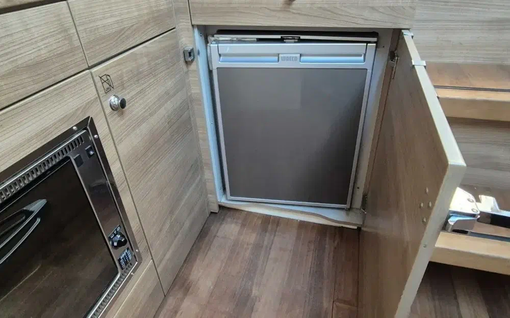 slider 33 Sealine SC 35