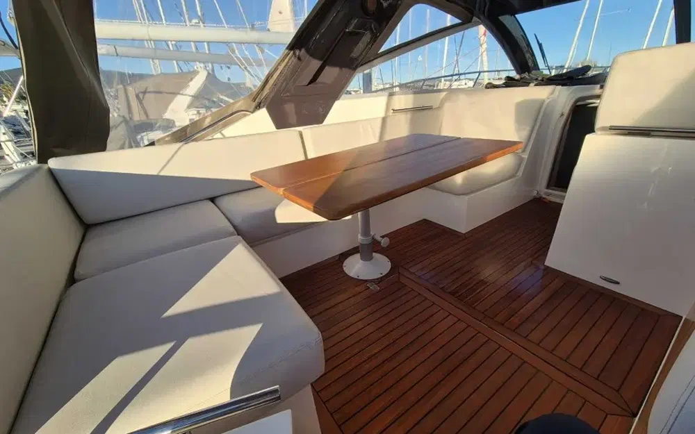 slider 4 Sealine SC 35