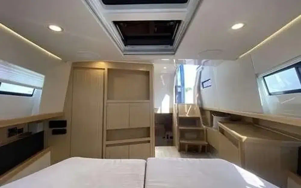 slider 18 Fjord 44 Open