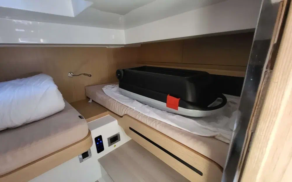 slider 39 Fjord 44 Open