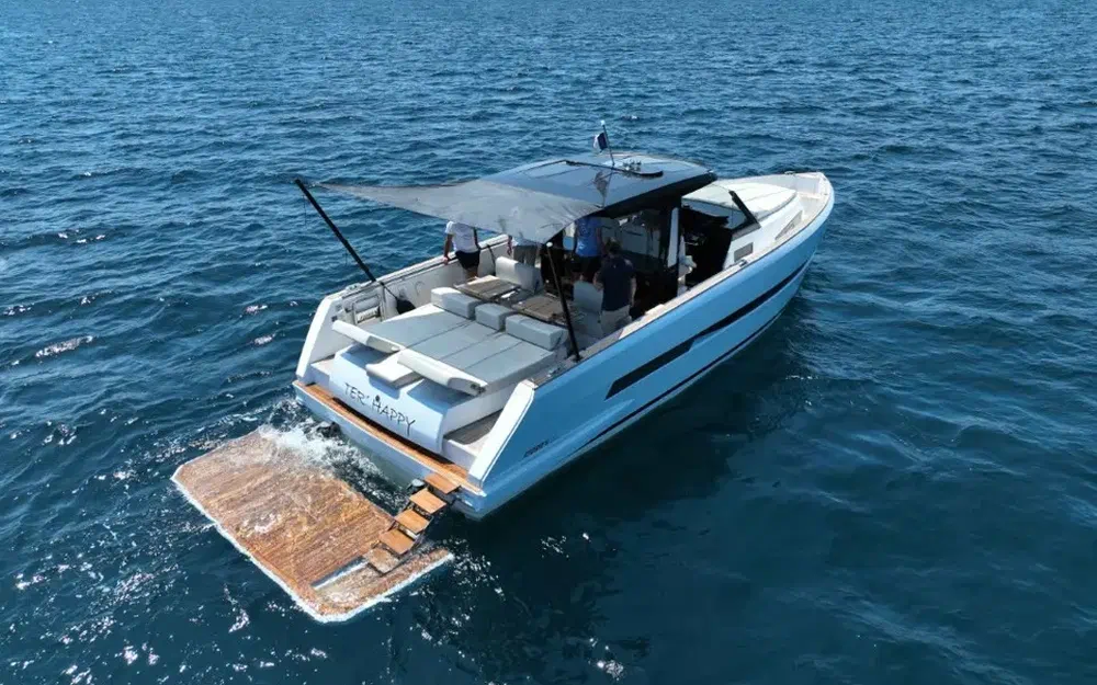 slider 6 Fjord 44 Open