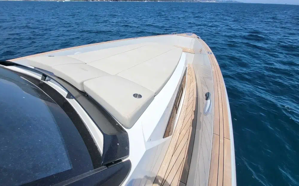 slider 8 Fjord 44 Open