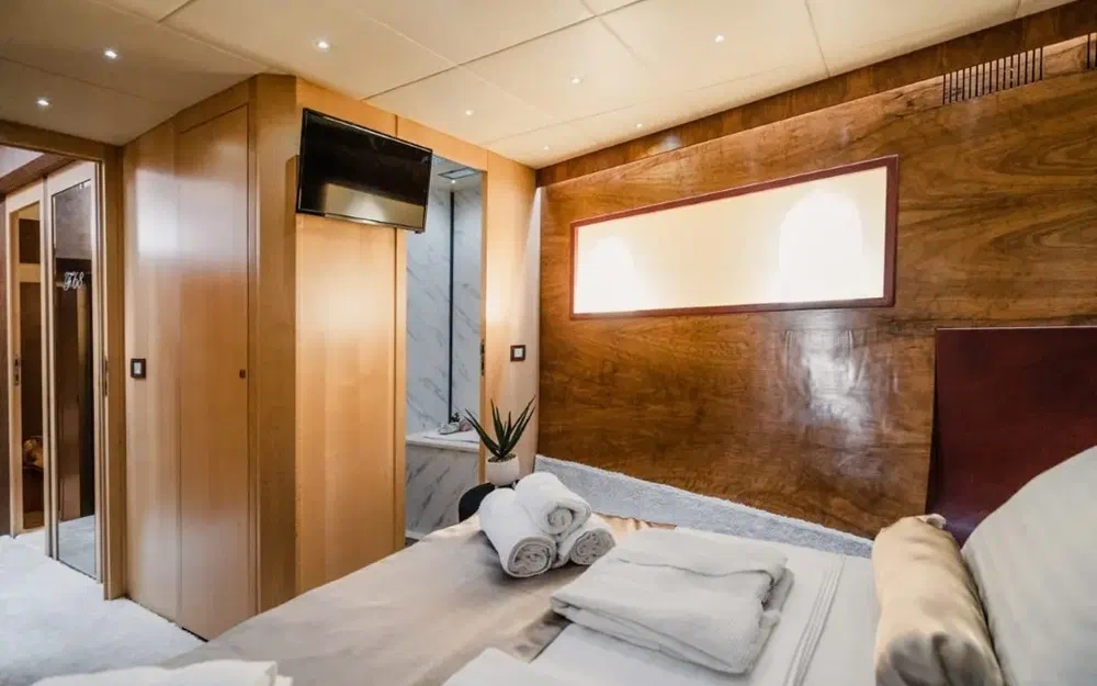 slider 18 Fashion Yachts Fashion 68