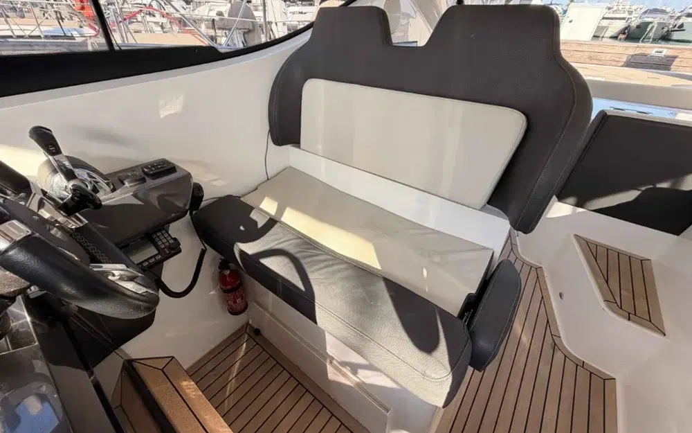 slider 9 Galeon 405 HTL