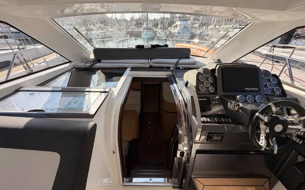 slider 10 Galeon 405 HTL