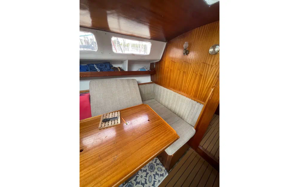 slider 11 Kirie Fifty 27