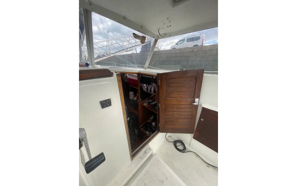 slider 15 Kirie Fifty 27