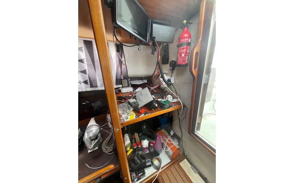 slider 9 Kirie Fifty 27