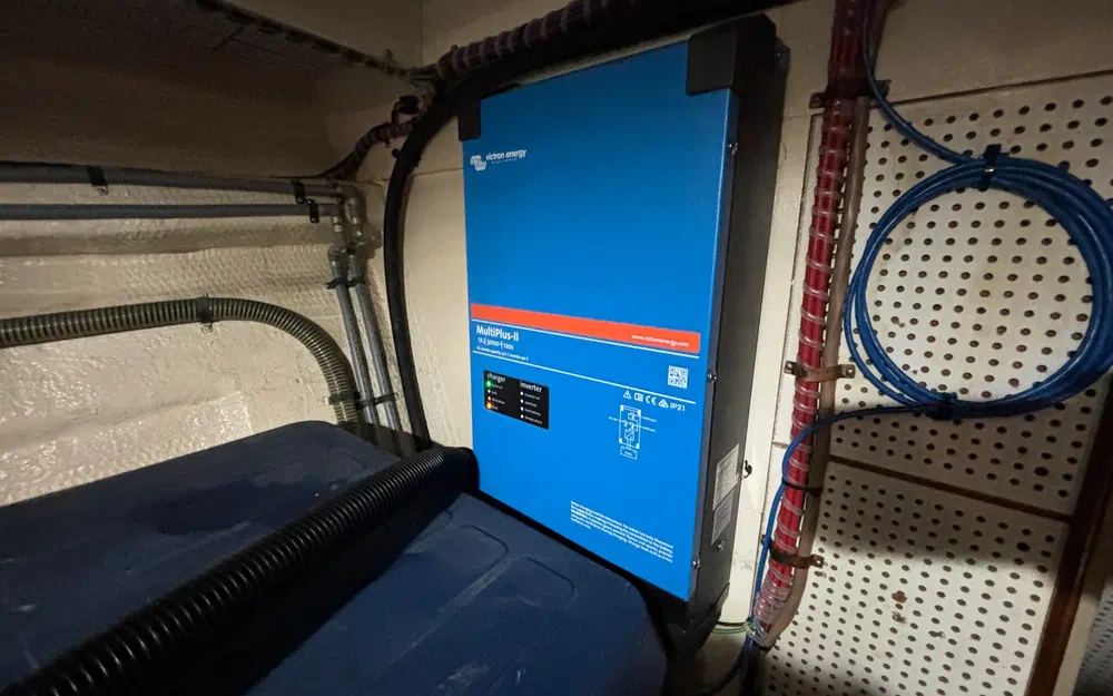 slider 28 Grand Banks 42 Classic