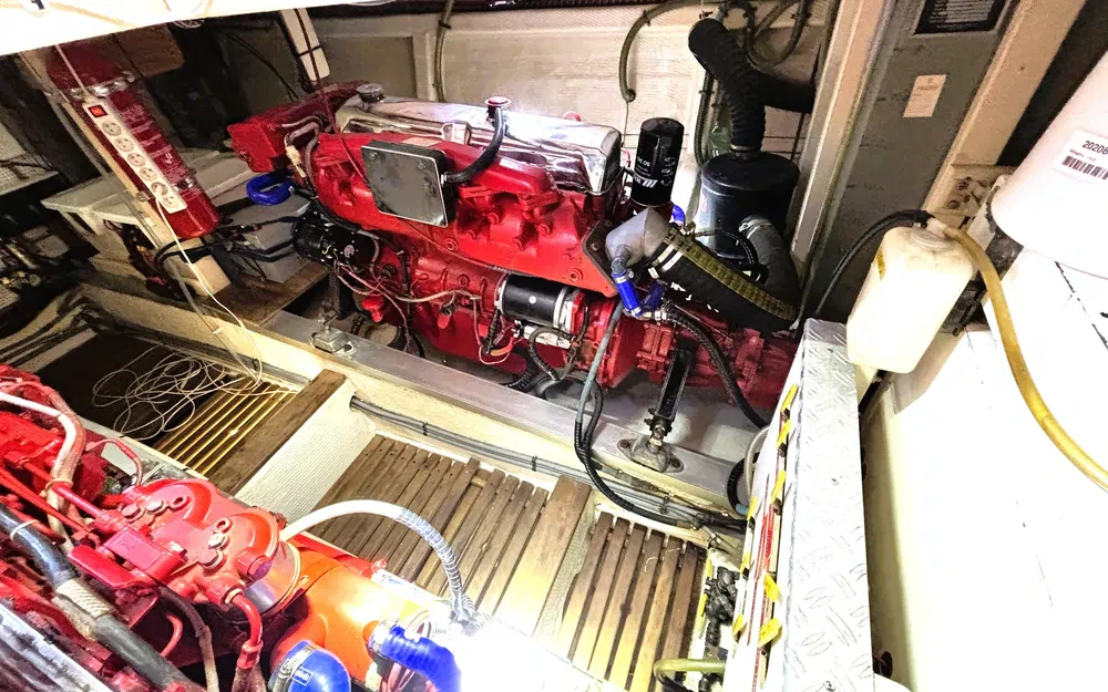 slider 30 Grand Banks 42 Classic