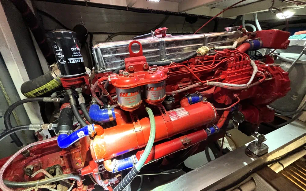 slider 31 Grand Banks 42 Classic