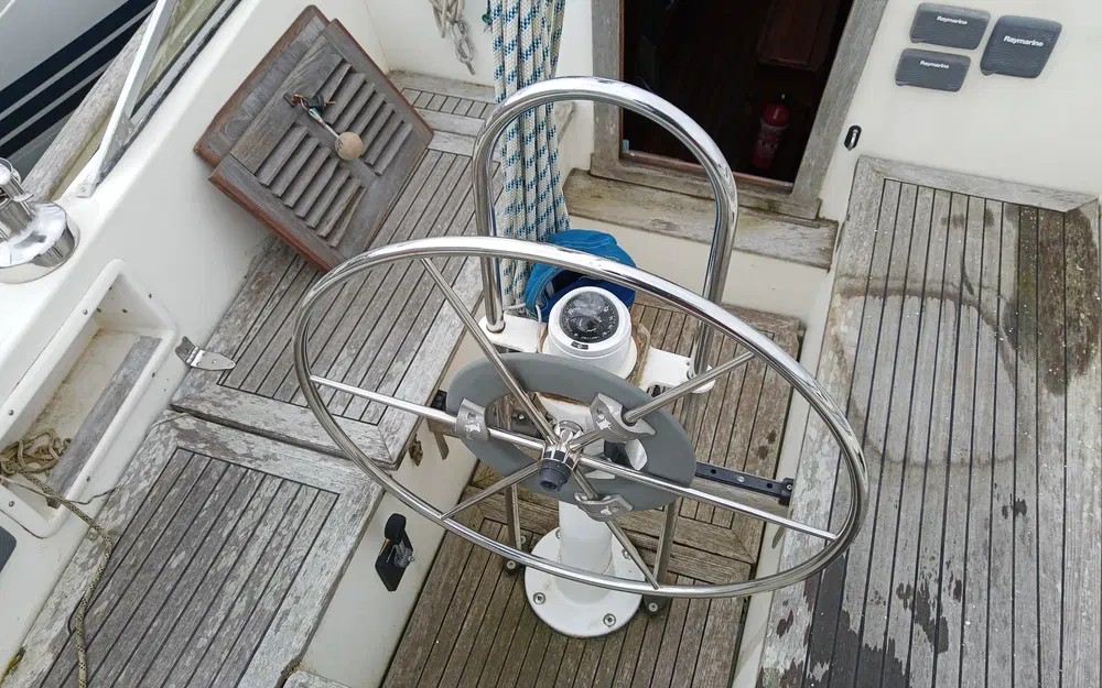 slider 2 Hallberg Rassy 312