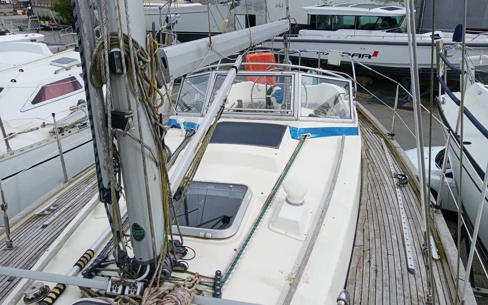 slider 12 Hallberg Rassy 312