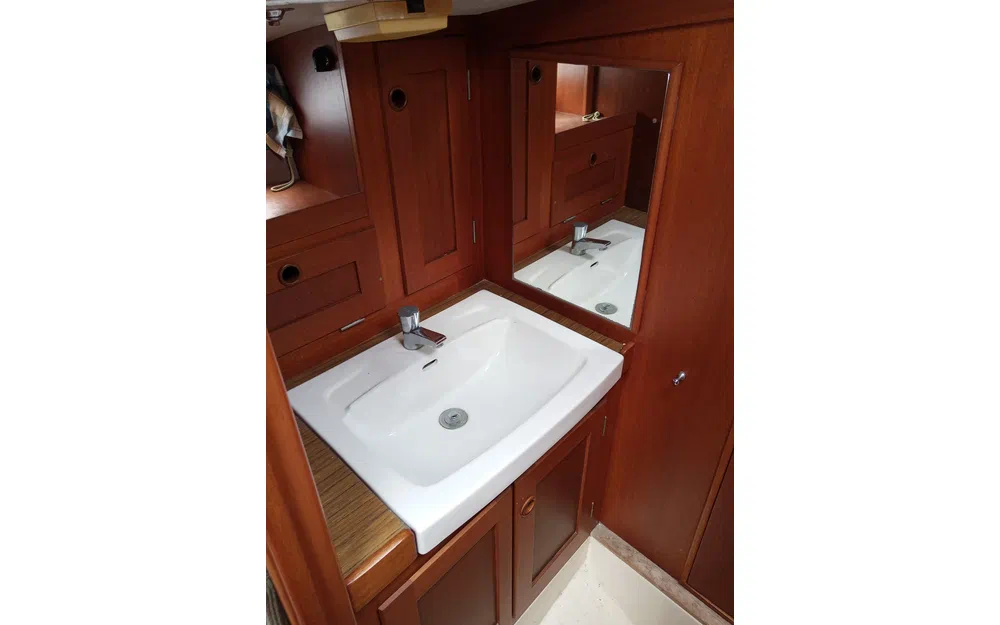 slider 27 Hallberg Rassy 312