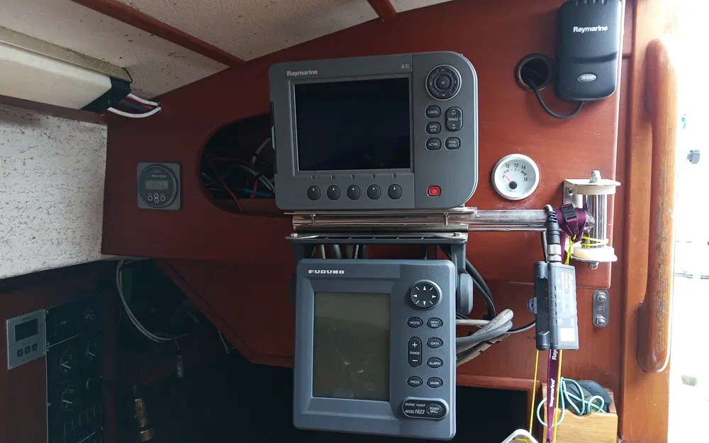 slider 19 Hallberg Rassy 312