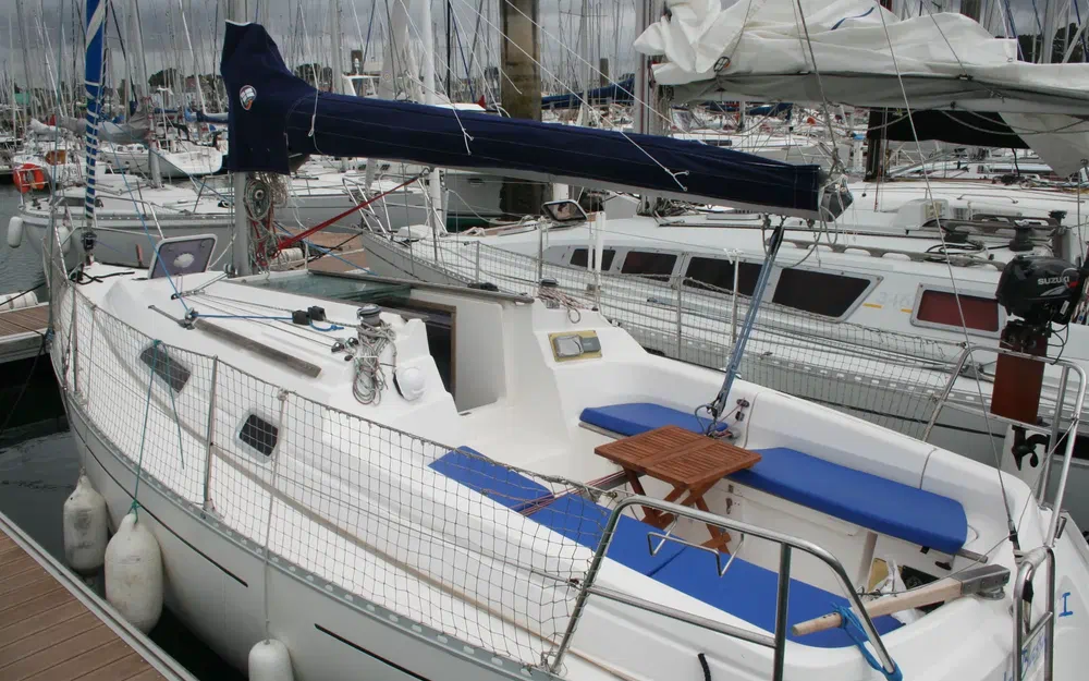 slider 4 Dufour 30 Classic