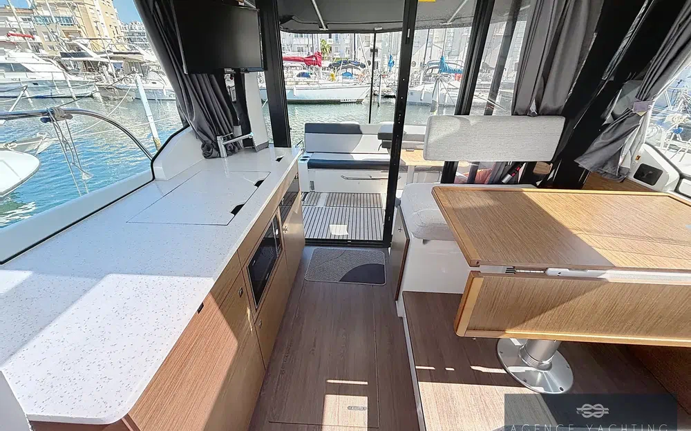 slider 10 Jeanneau Merry Fisher 1095