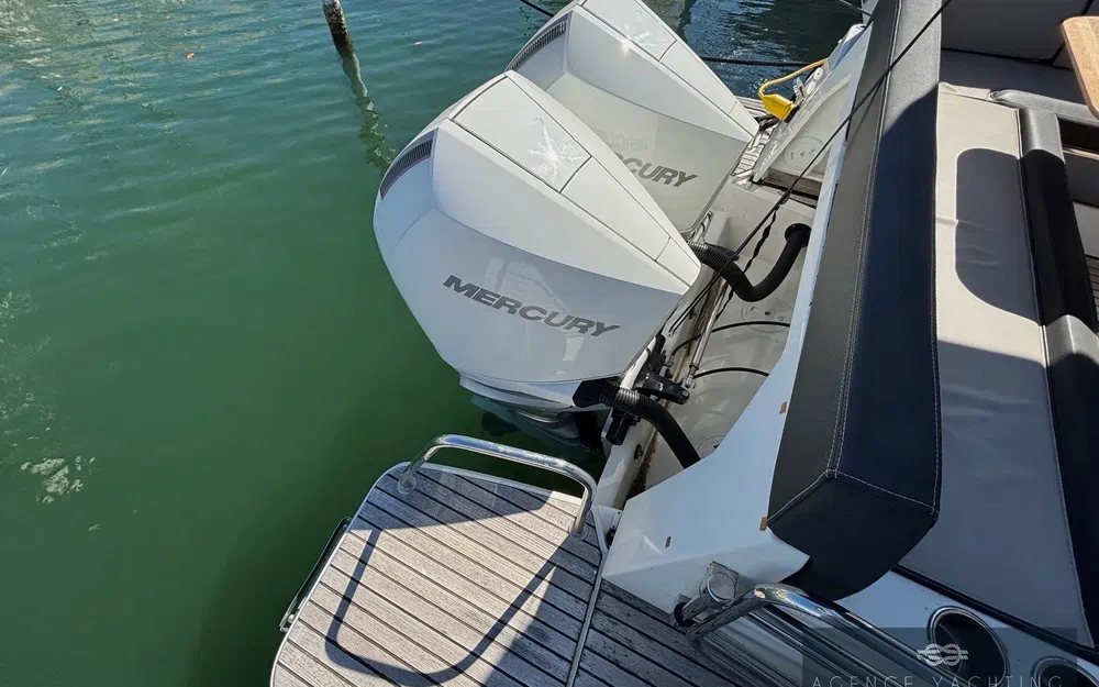 slider 26 Jeanneau Merry Fisher 1095