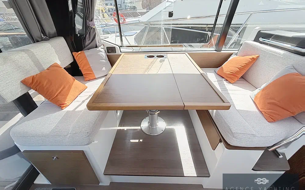 slider 4 Jeanneau Merry Fisher 1095