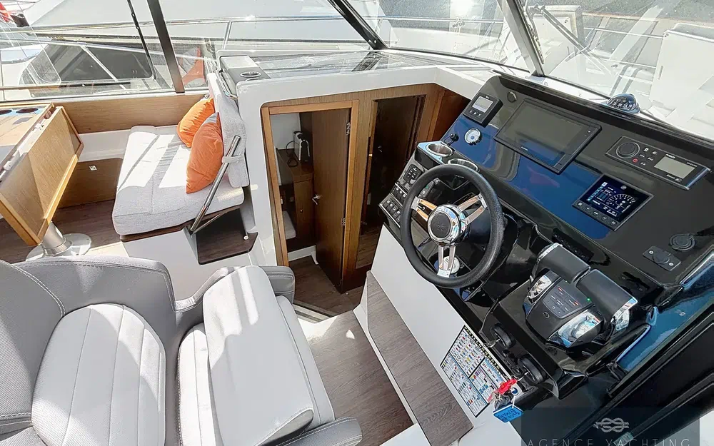 slider 8 Jeanneau Merry Fisher 1095