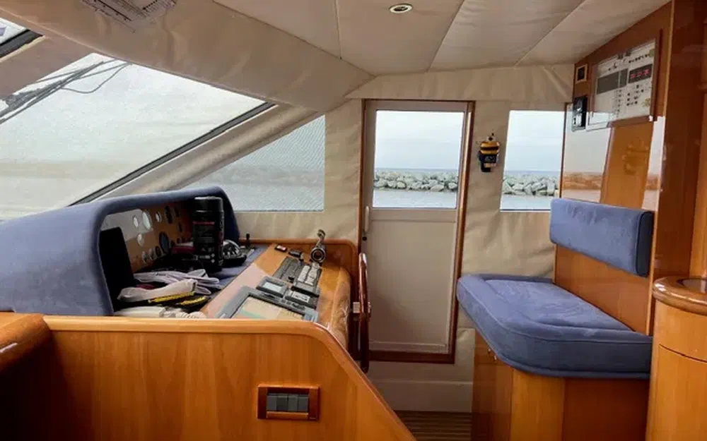 slider 12 Guy Couach 2200 Fly