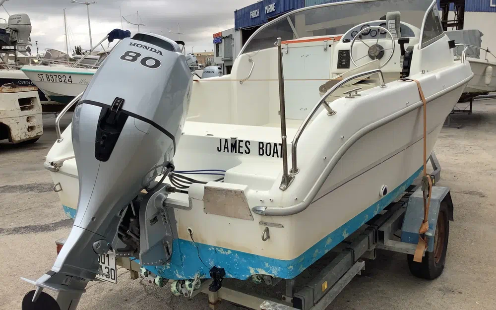 slider 4 Sessa Marine Week End Line 20 P