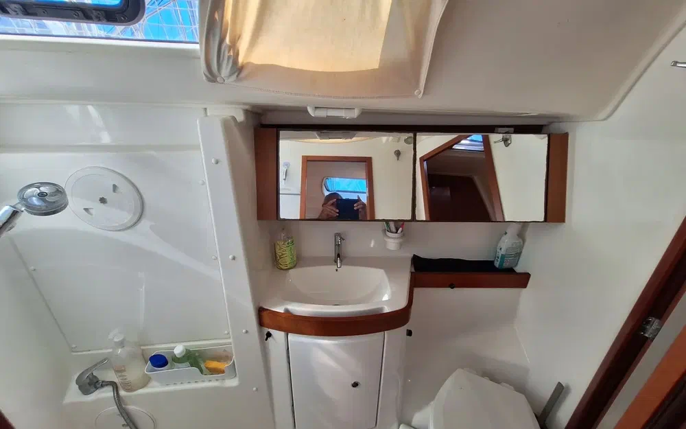 slider 9 Beneteau Oceanis 40