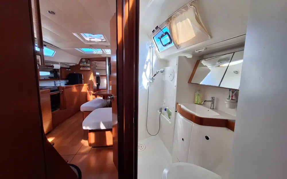 slider 12 Beneteau Oceanis 40