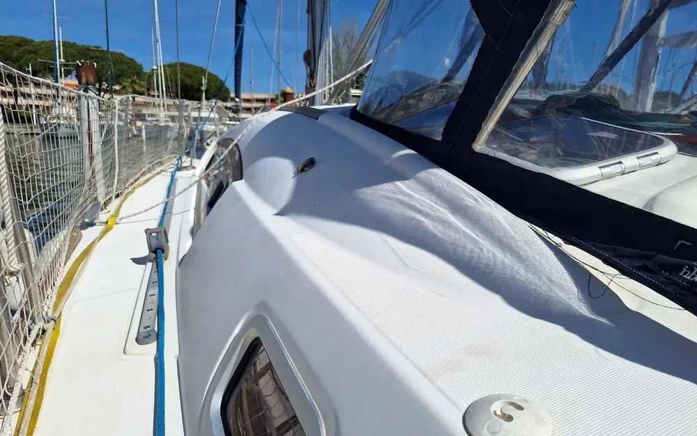 slider 15 Beneteau Oceanis 40