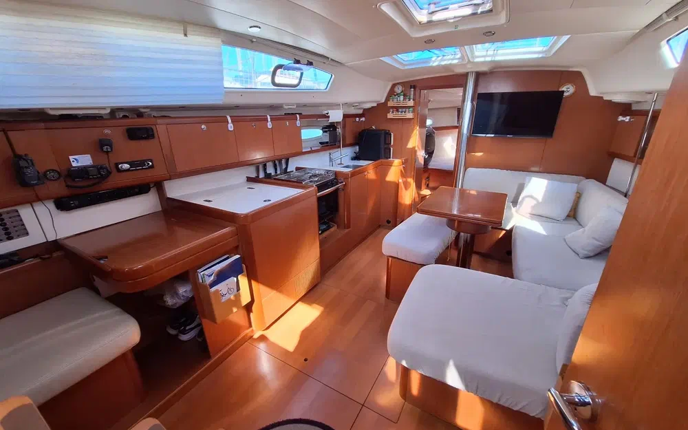slider 2 Beneteau Oceanis 40