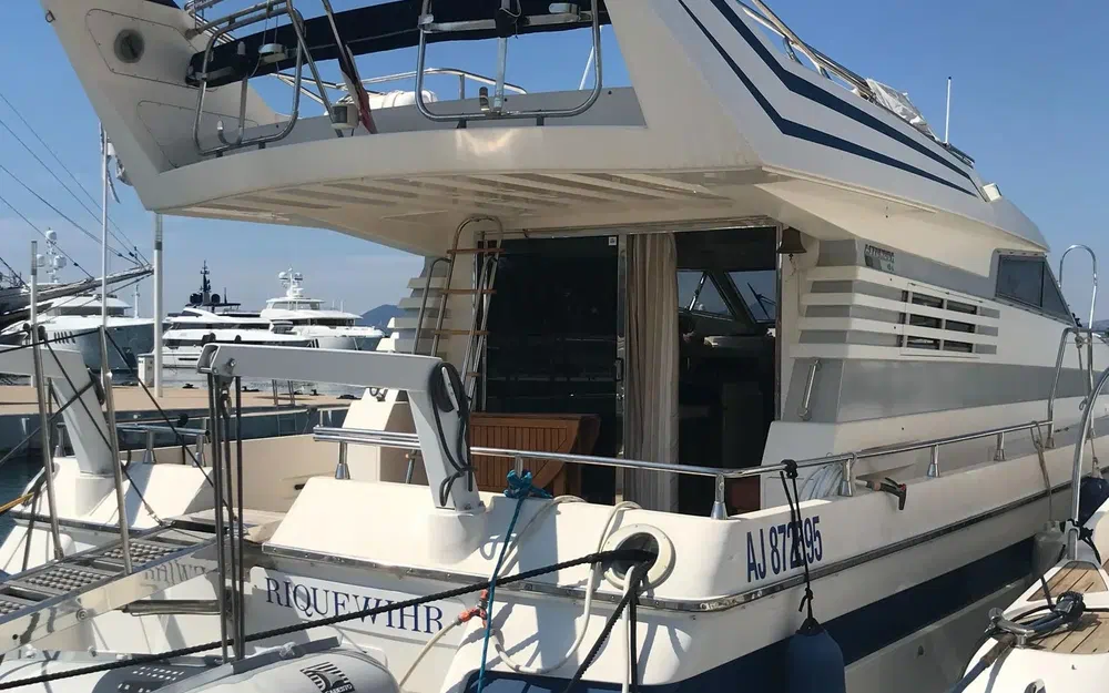 slider 1 Astondoa 45 GL