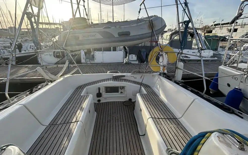 slider 11 Jeanneau Sun Odyssey 33.1