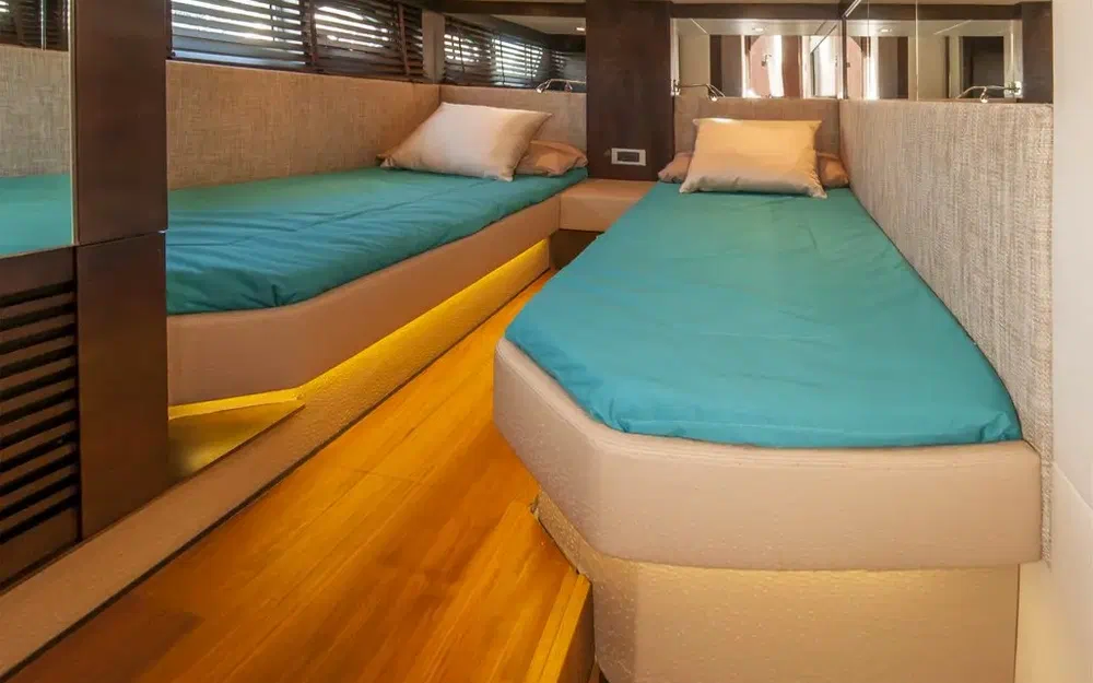 slider 6 Absolute 43 Fly